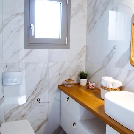 Aroma Elias Chrisi Ammoudia