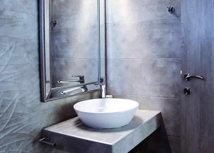 Aroma Elias Chrisi Ammoudia